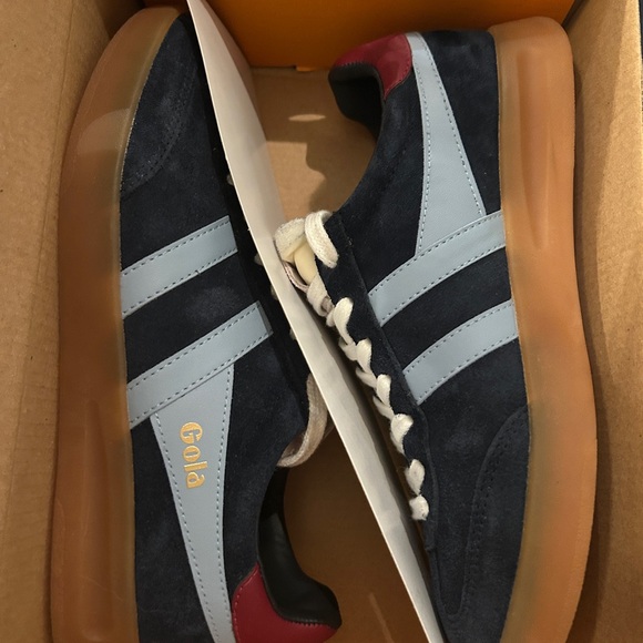 Gola Women’s Cyclone Navy Sneakers SZ 7 Like New - Picture 6 of 7